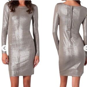 Alice + Olivia Dress Silver size Small